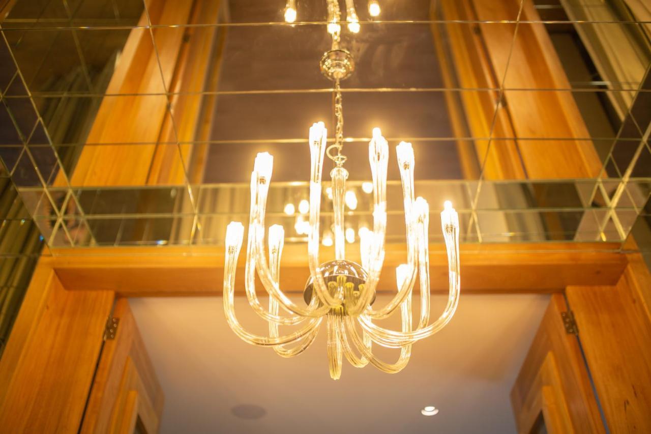 Hotel Grand Brizo Comahue Neuquén Zewnętrze zdjęcie